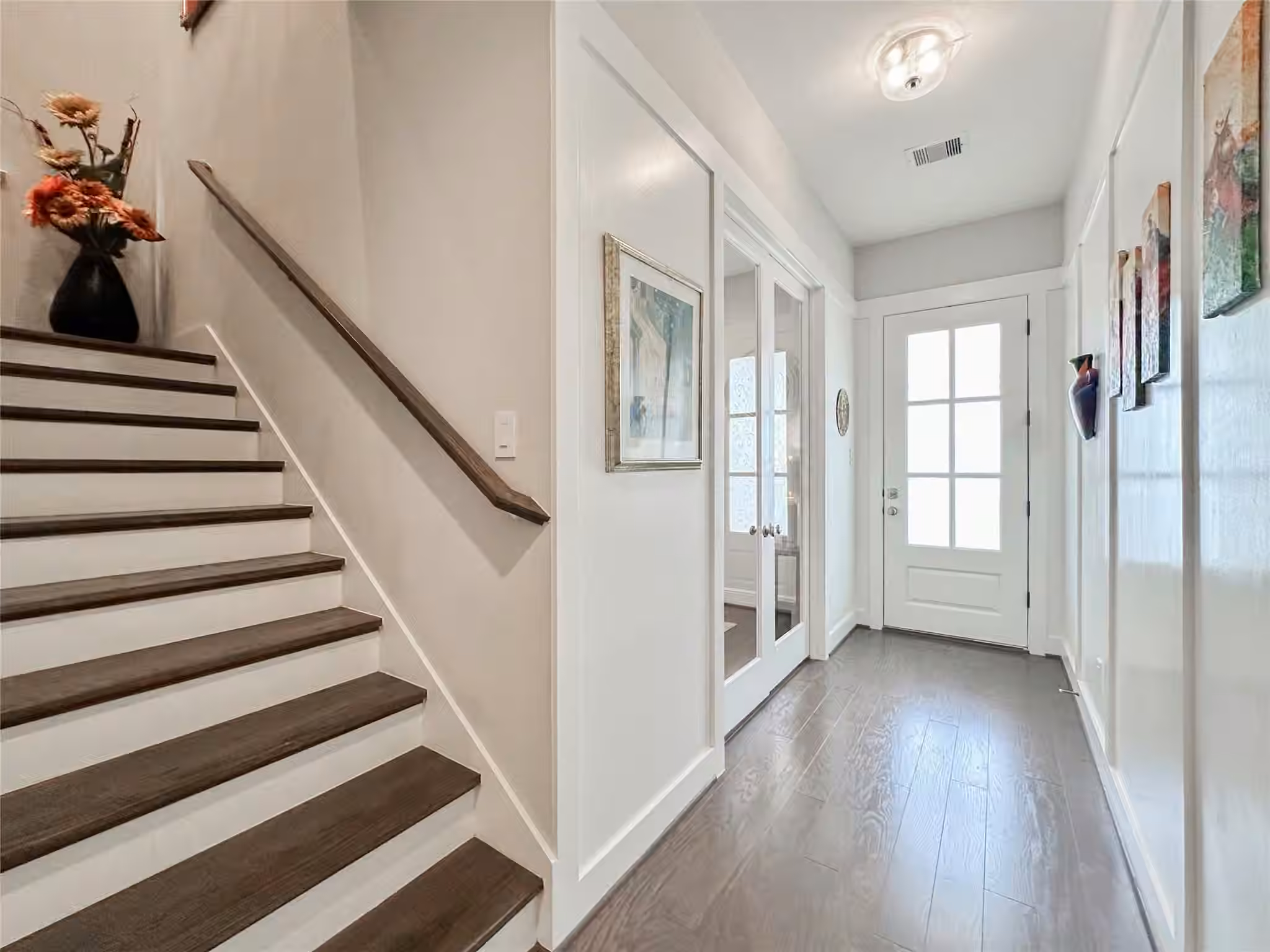 Photo 3 of 1104 Pearl Wood Drive, Houston, TX