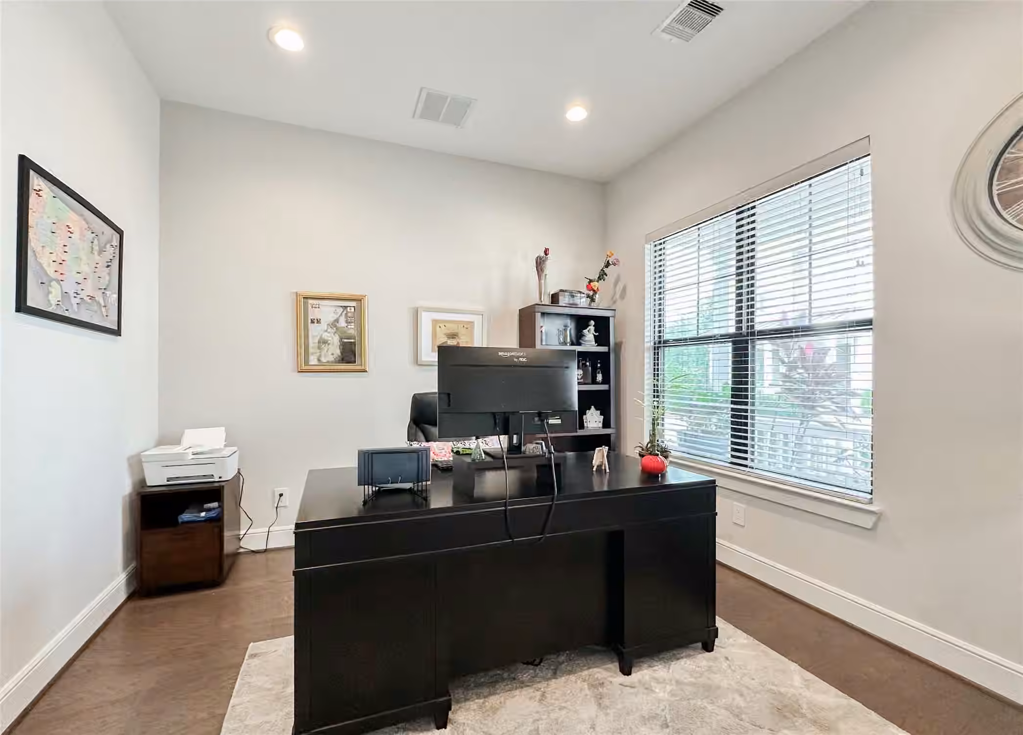 Photo 5 of 1104 Pearl Wood Drive, Houston, TX