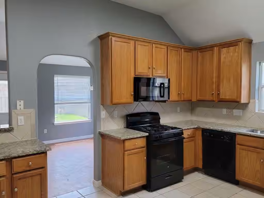 Photo 5 of 21563 Lexor Court, Porter, TX
