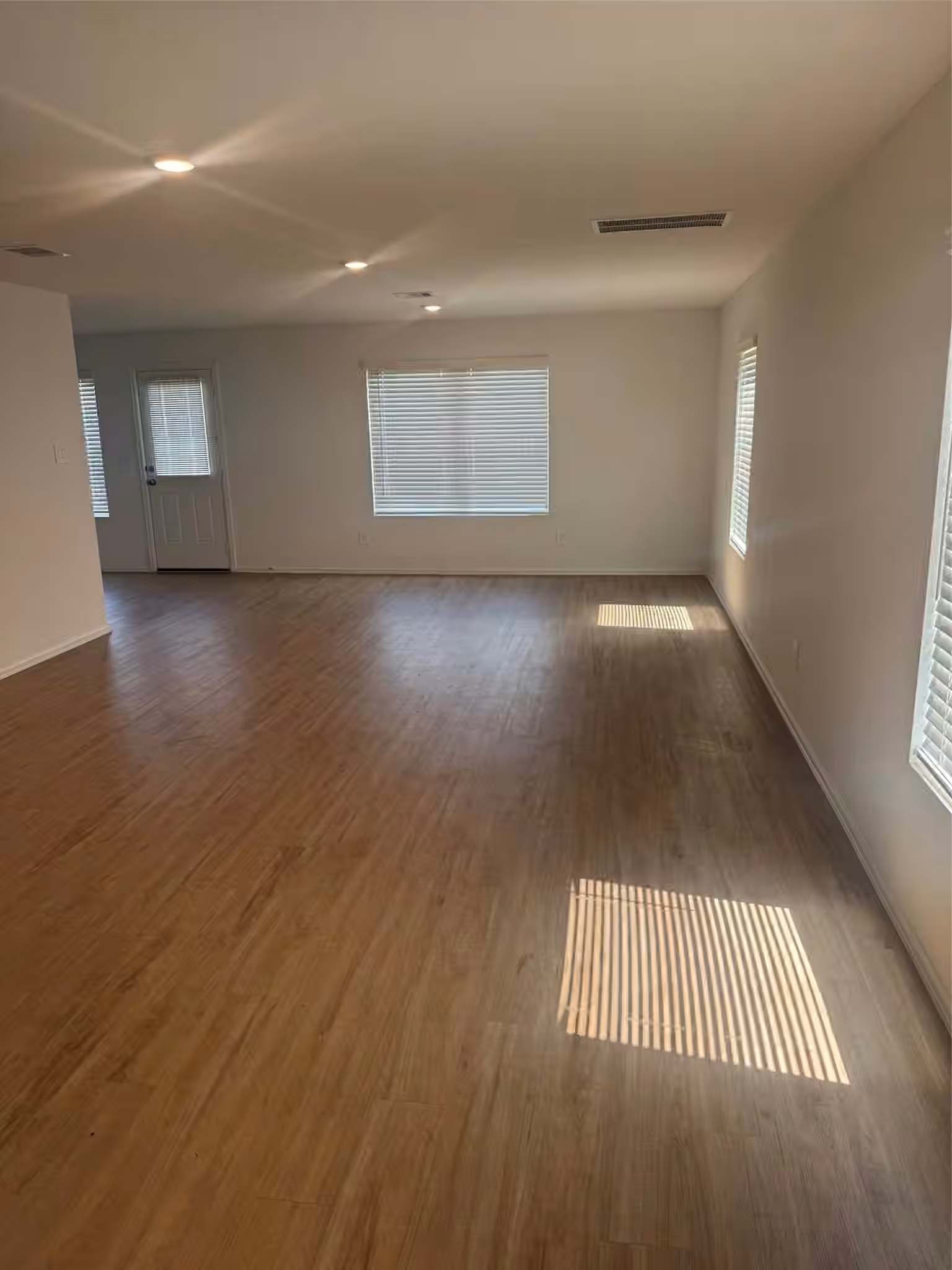 Photo 4 of 3202 Holly Stokes Way, Conroe, TX