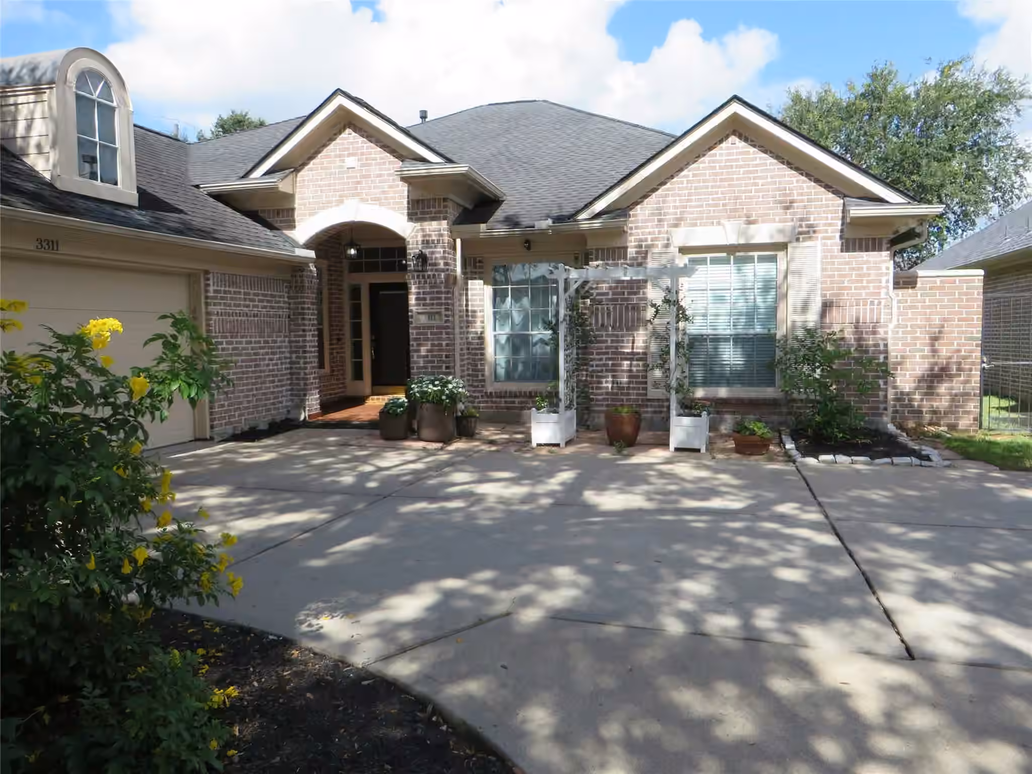 Photo 2 of 3311 McMahon Lane, Missouri City, TX