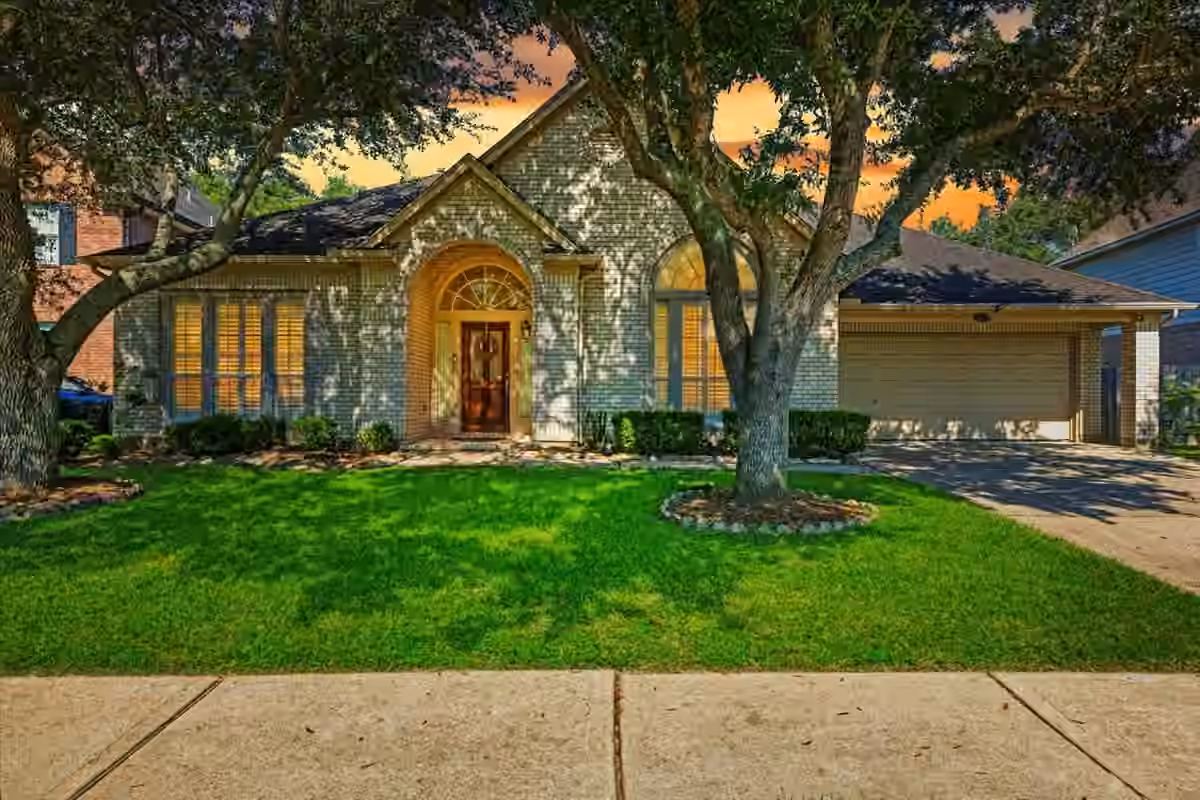 Photo of 3010 Ravensport Drive, Pearland, TX