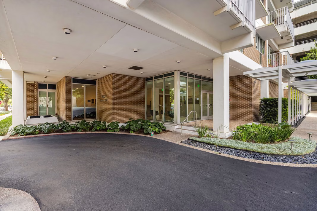 Photo 2 of 3600 Montrose Boulevard 501, Houston, TX