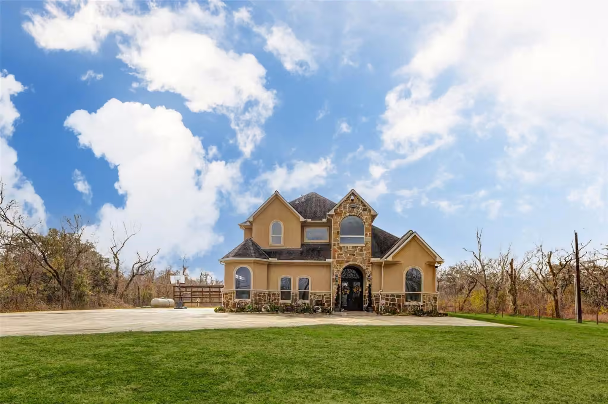 Photo 2 of 1721 W Fm 1462, Rosharon, TX