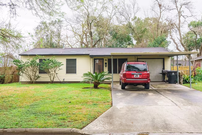 Photo 2 of 5634 Schevers Street, Houston, TX