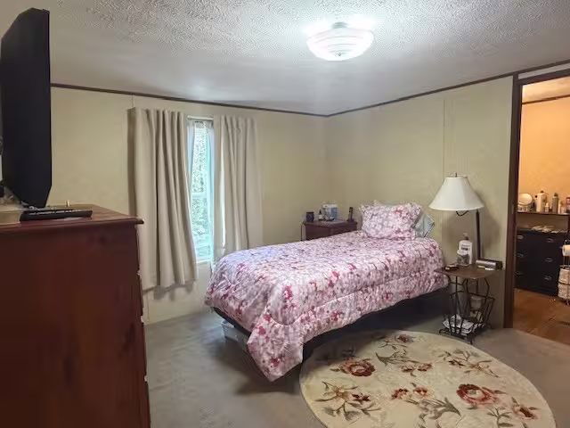 Photo 4 of 352 Kingwood Drive, Trinity, TX