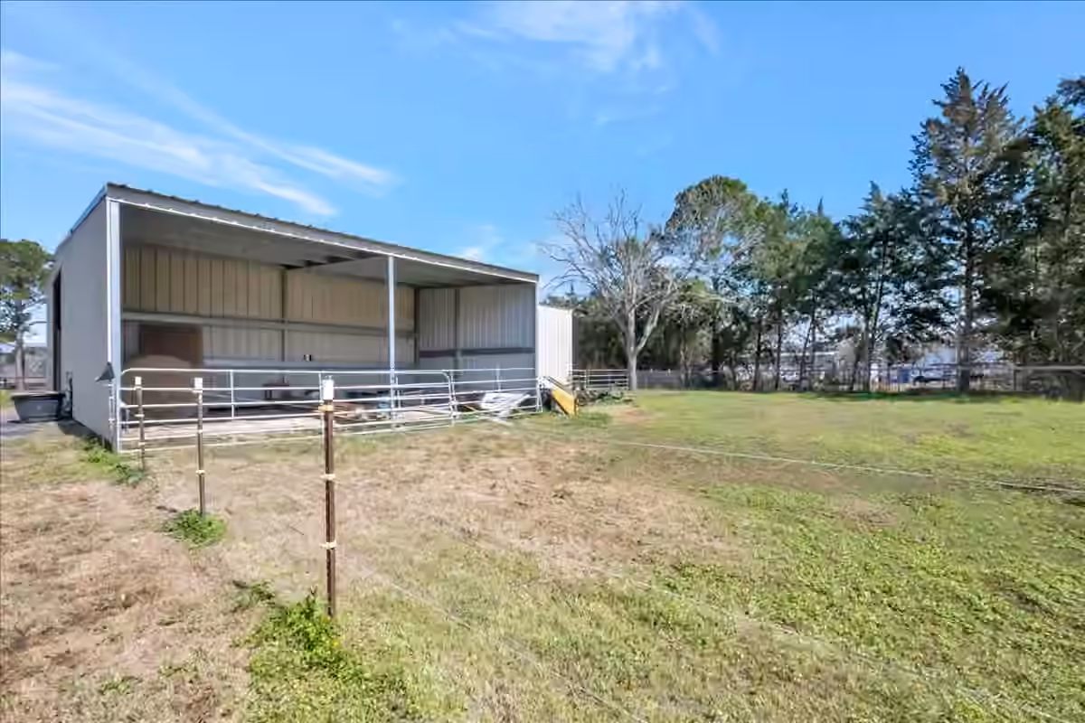 Photo 4 of 12335 2nd Street, Santa Fe, TX