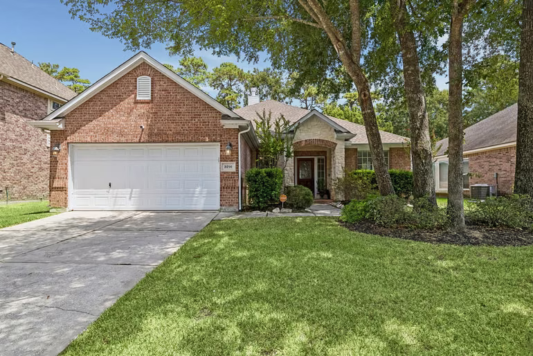 Photo 2 of 3214 Fair Falls Drive, Kingwood, TX