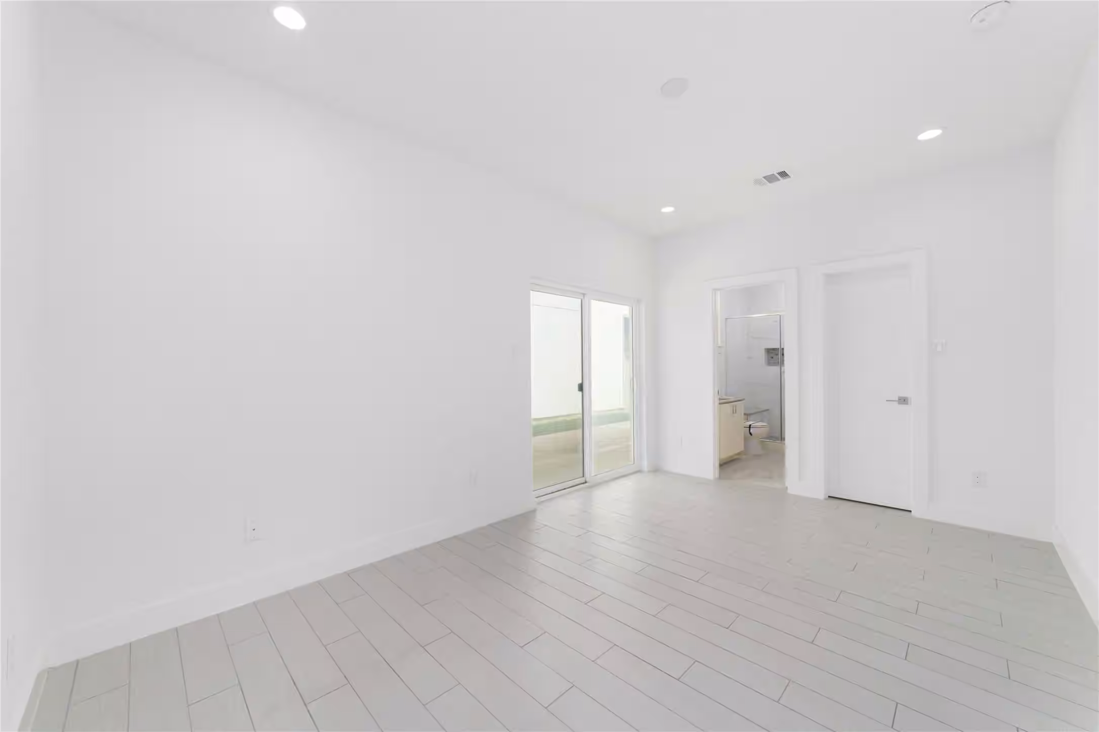 Photo 6 of 6106 Clarkson Lane D, Houston, TX
