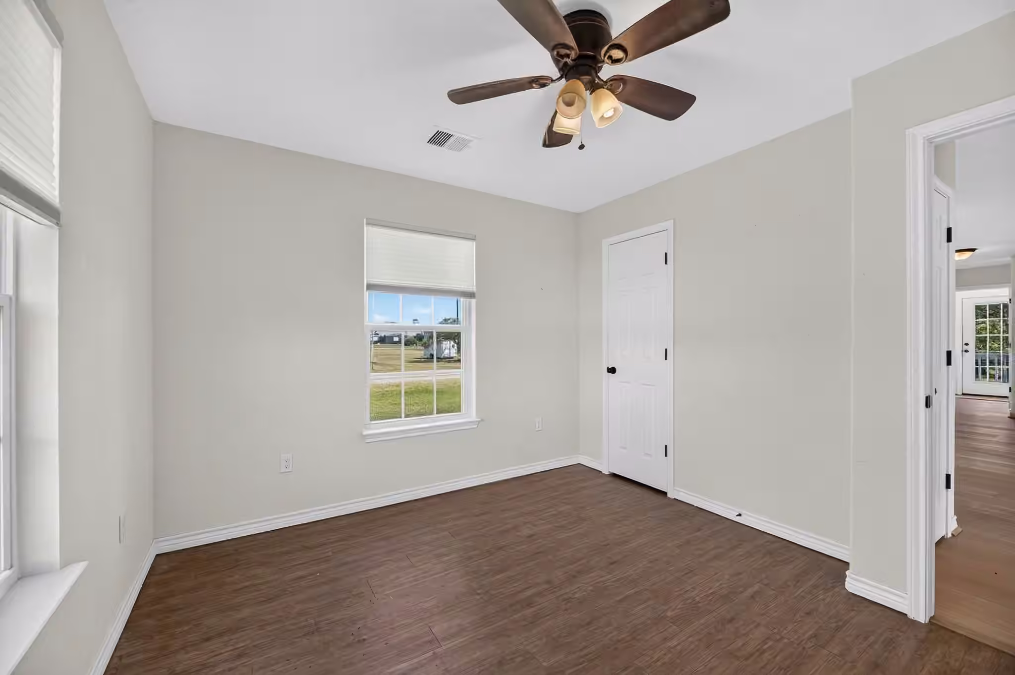Photo 6 of 570 Stovall Drive, Palacios, TX