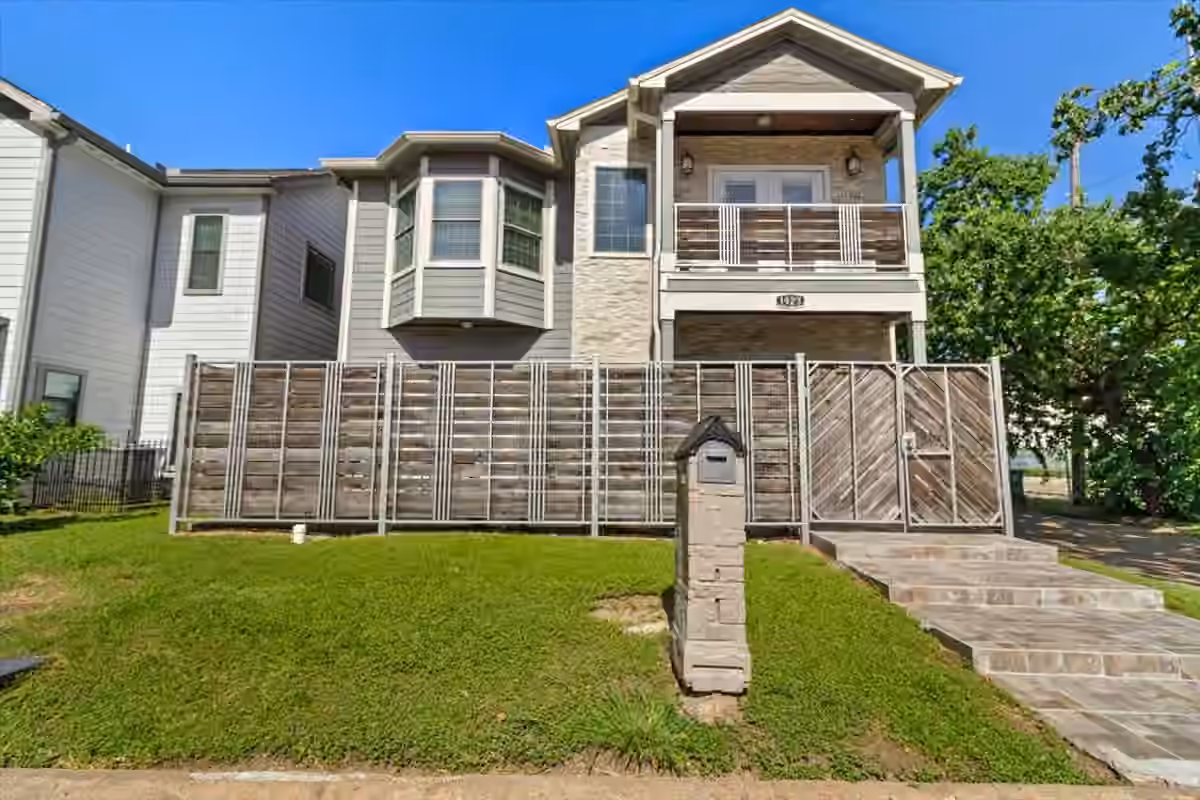 Photo of 1923 Bittercreek Drive, Houston, TX