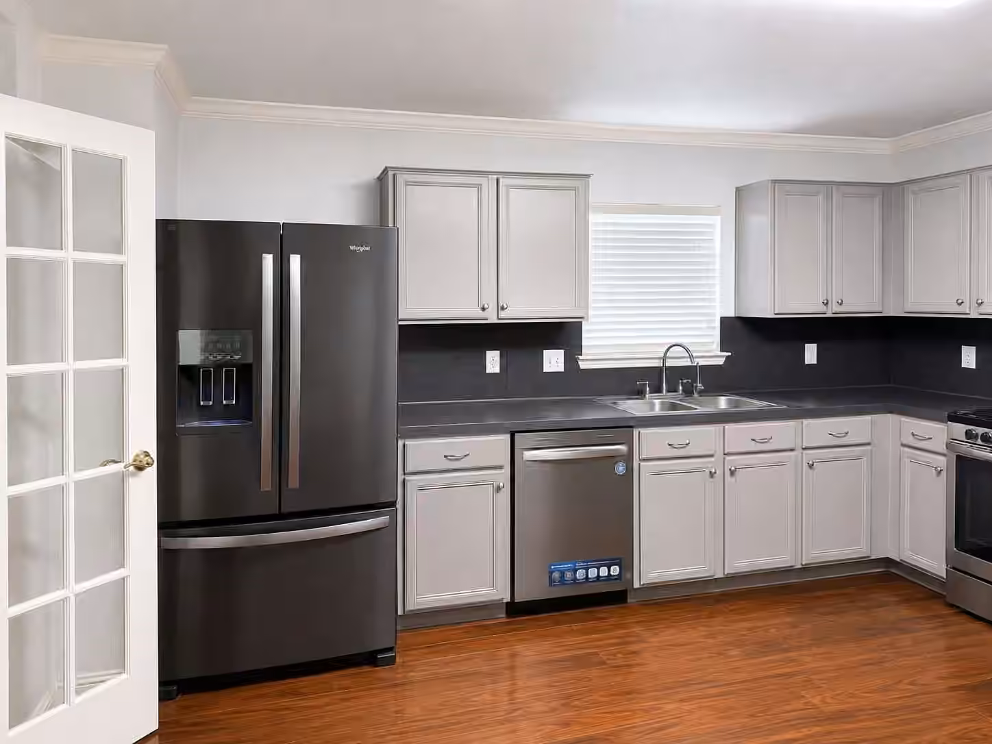 Photo 5 of 7714 Eldergrove Lane, Richmond, TX