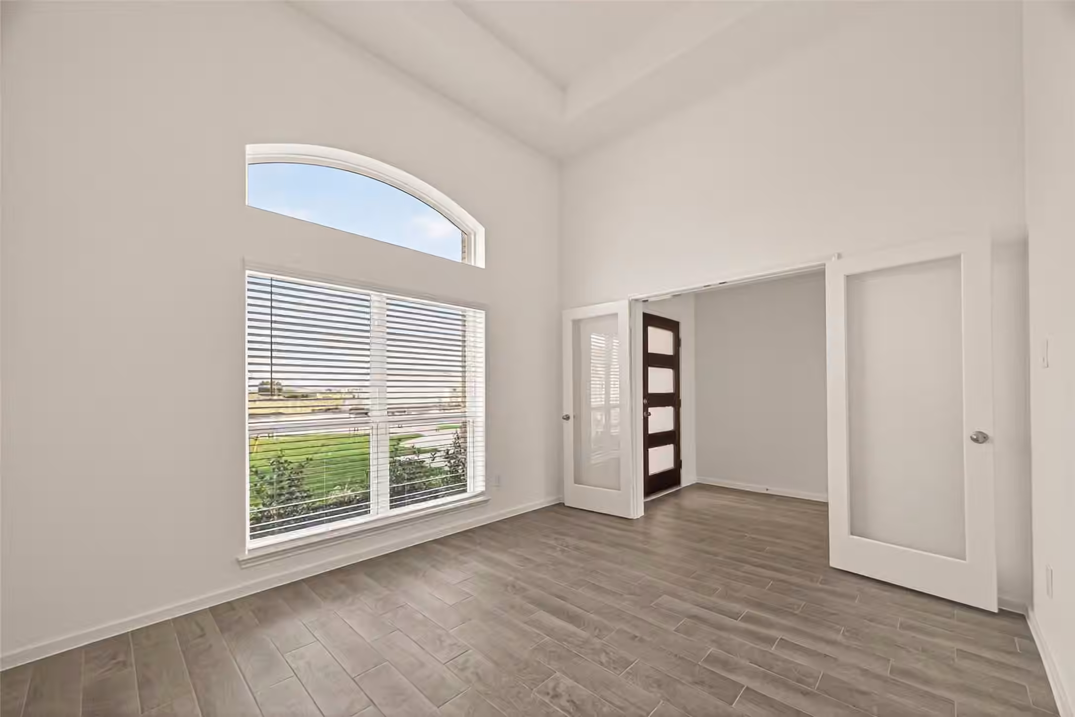Photo 6 of 2510 Shallow Lake Lane, Iowa Colony, TX