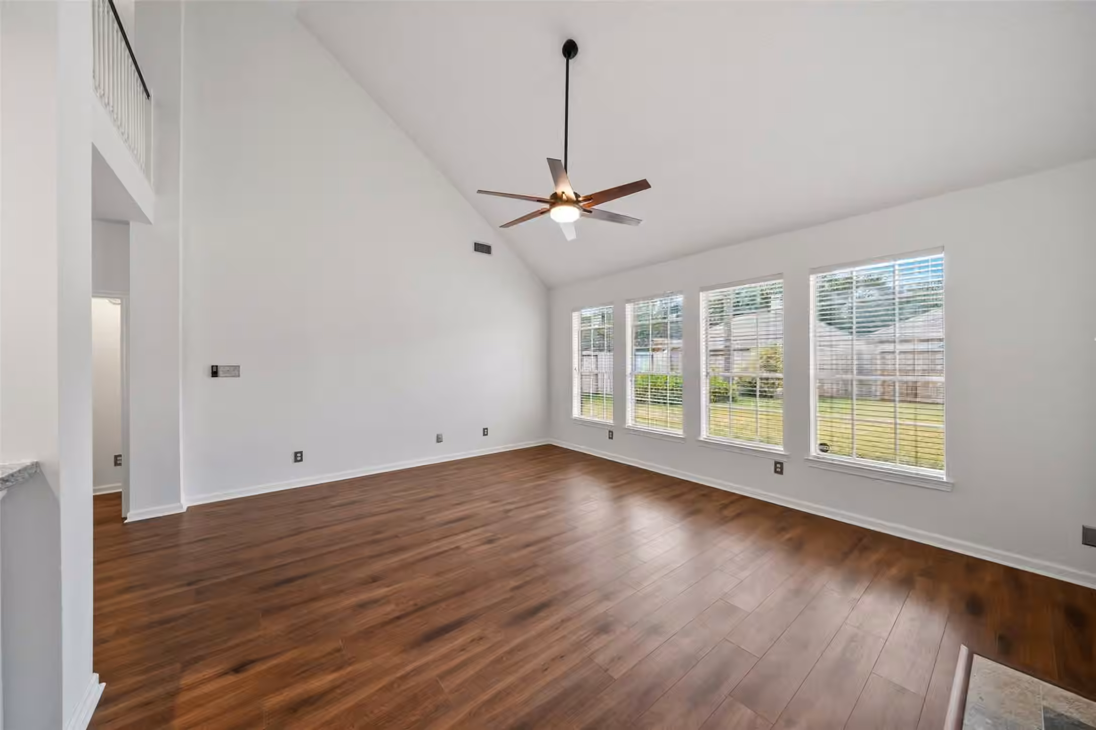 Photo 4 of 1123 Summer Brook, Sugar Land, TX