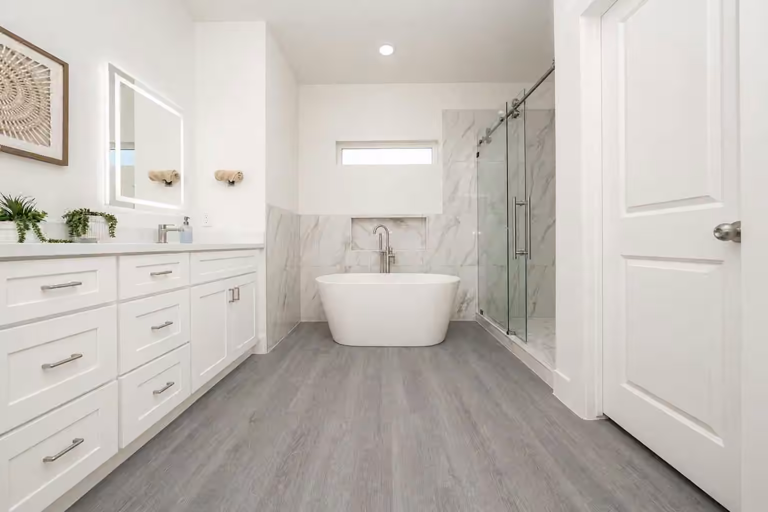 Photo 3 of 6702 Metro Boulevard 9, Houston, TX