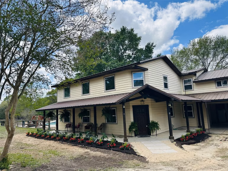 Photo 4 of 640 Piney Creek Road, Bellville, TX