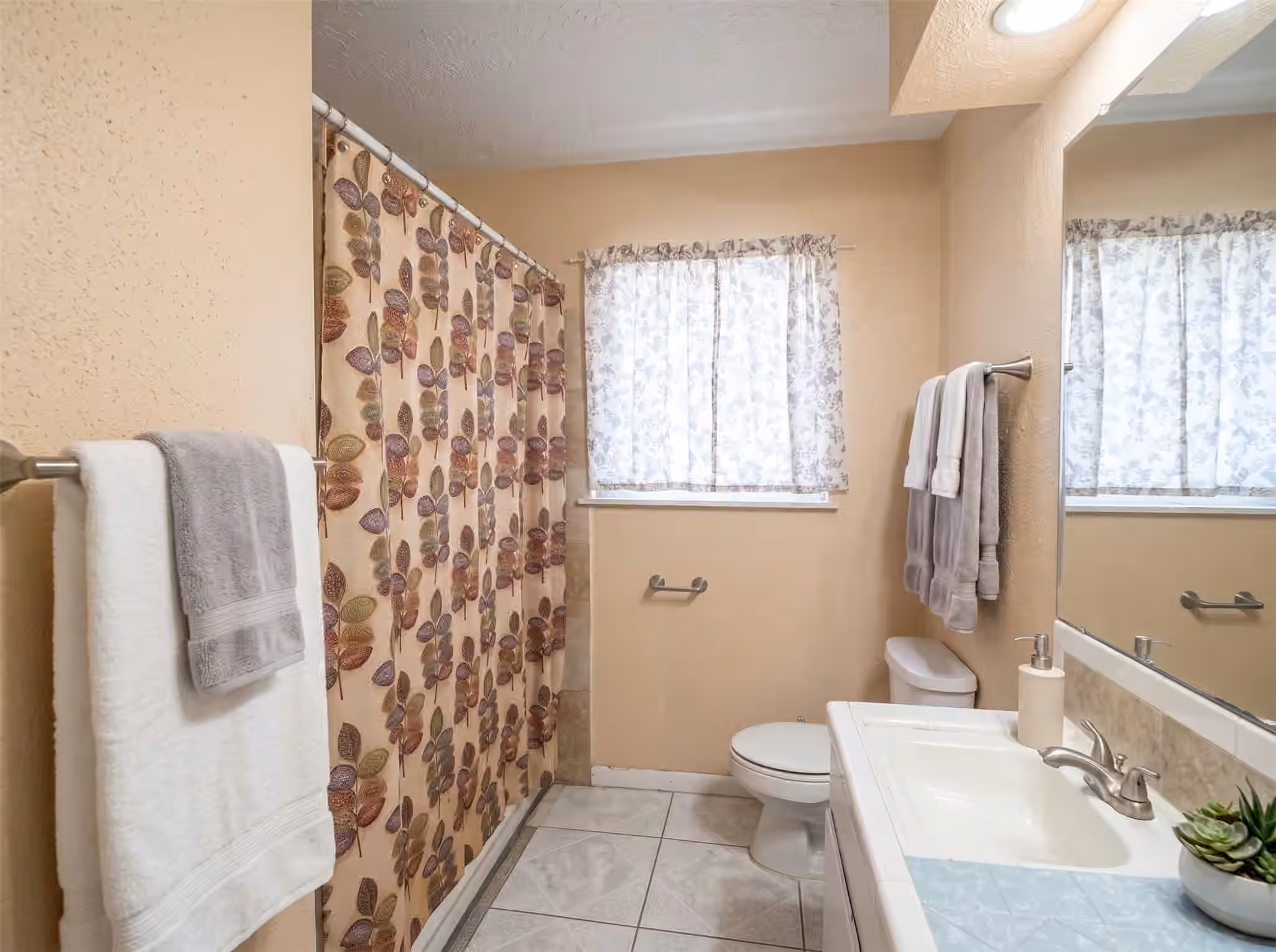 Photo 2 of 3311 Longwood Drive, Pasadena, TX