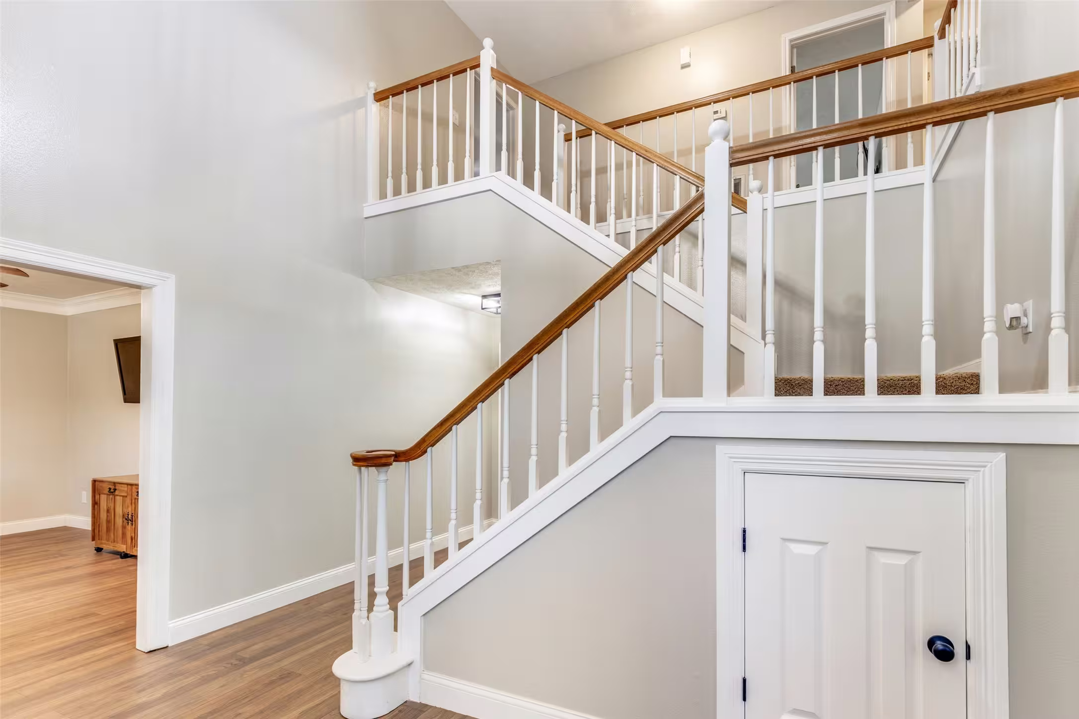 Photo 4 of 4419 Broadleaf Street, Kingwood, TX