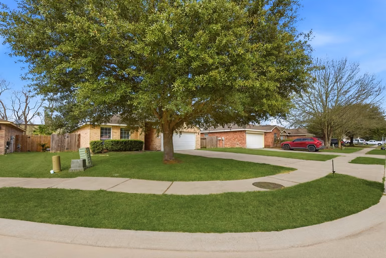 Photo 5 of 19013 Hammer Lane, Porter, TX