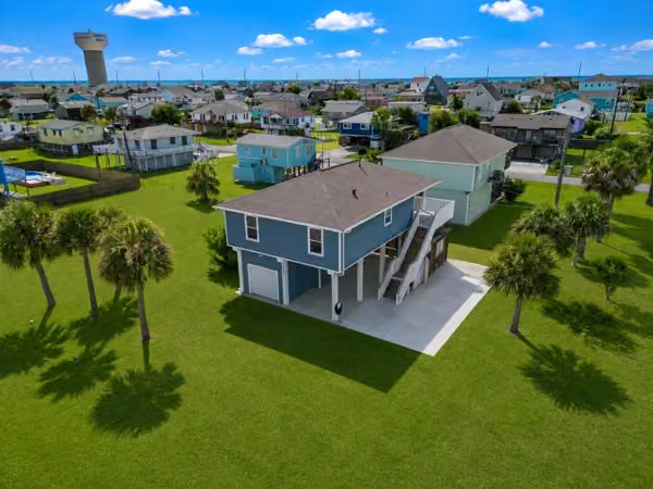Photo 5 of 16631 Mansvelt Road, Jamaica Beach, TX