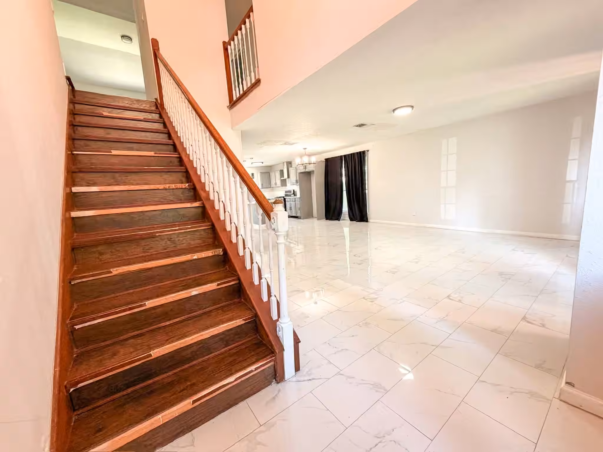 Photo 4 of 1802 Lavaca Street, Friendswood, TX