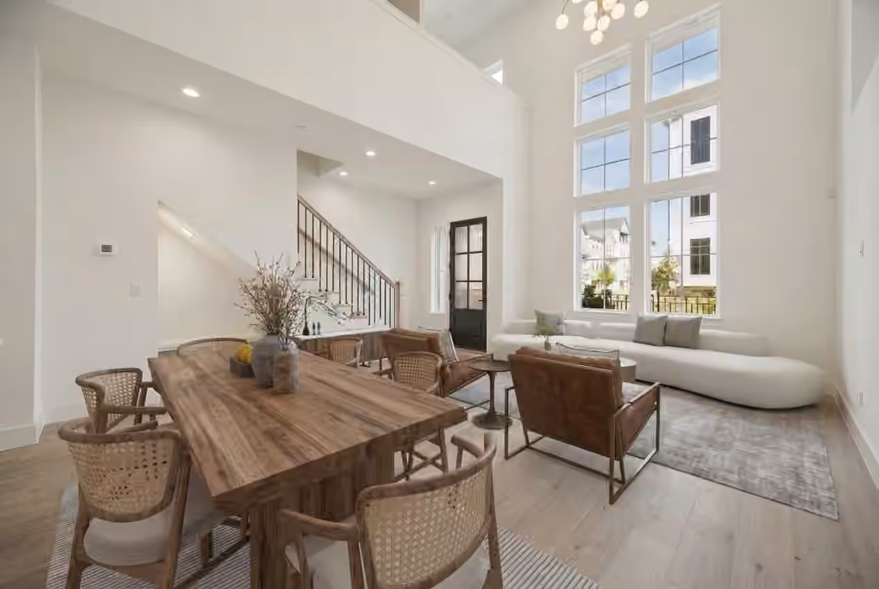 Photo 5 of 949 Blackshire Lane, Houston, TX