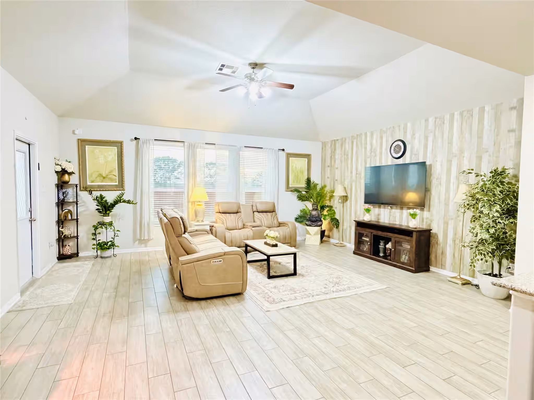 Photo 4 of 5206 Wyatt James Lane, Brookshire, TX