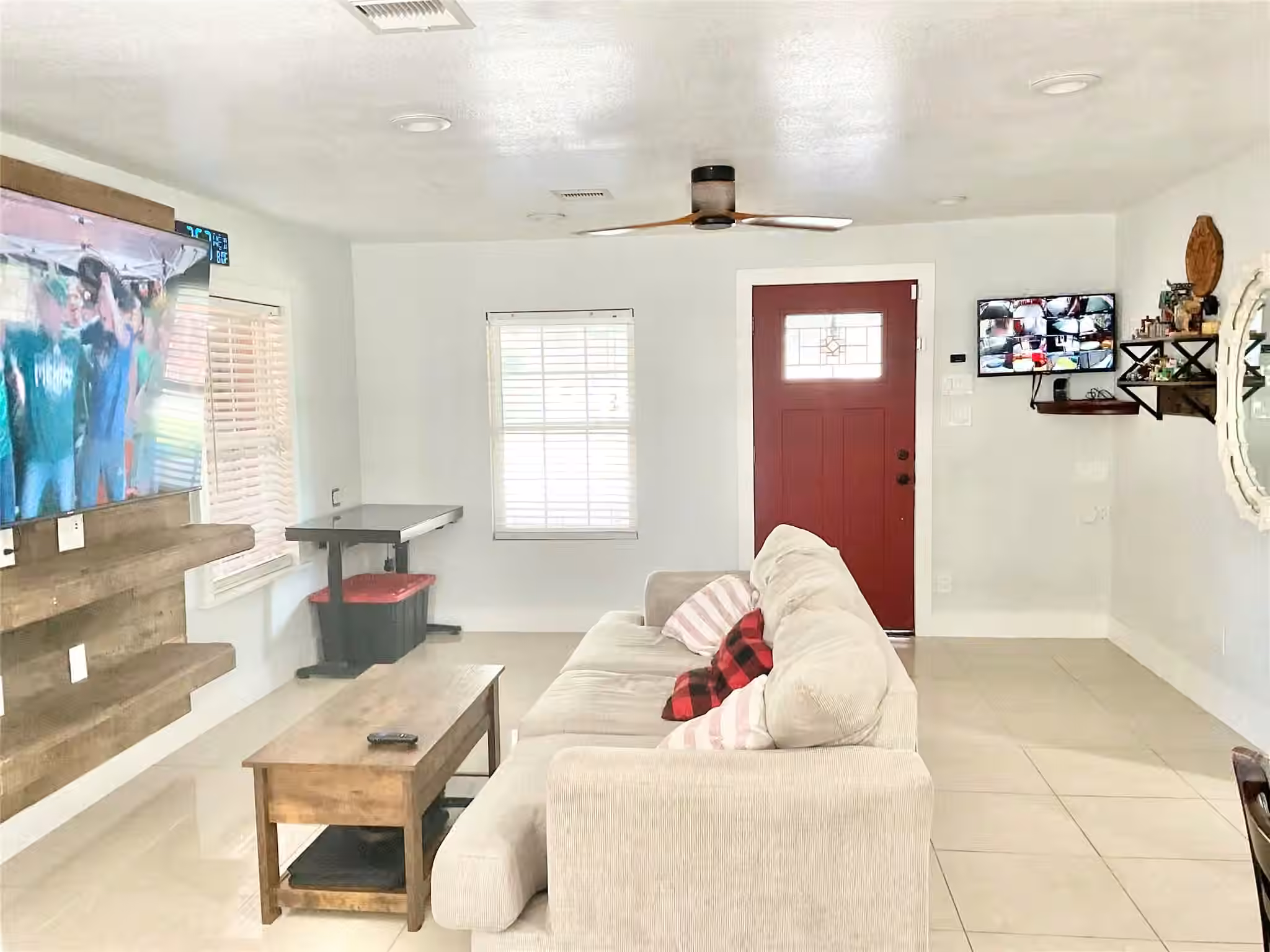 Photo 5 of 616 Kansas Street, Pasadena, TX