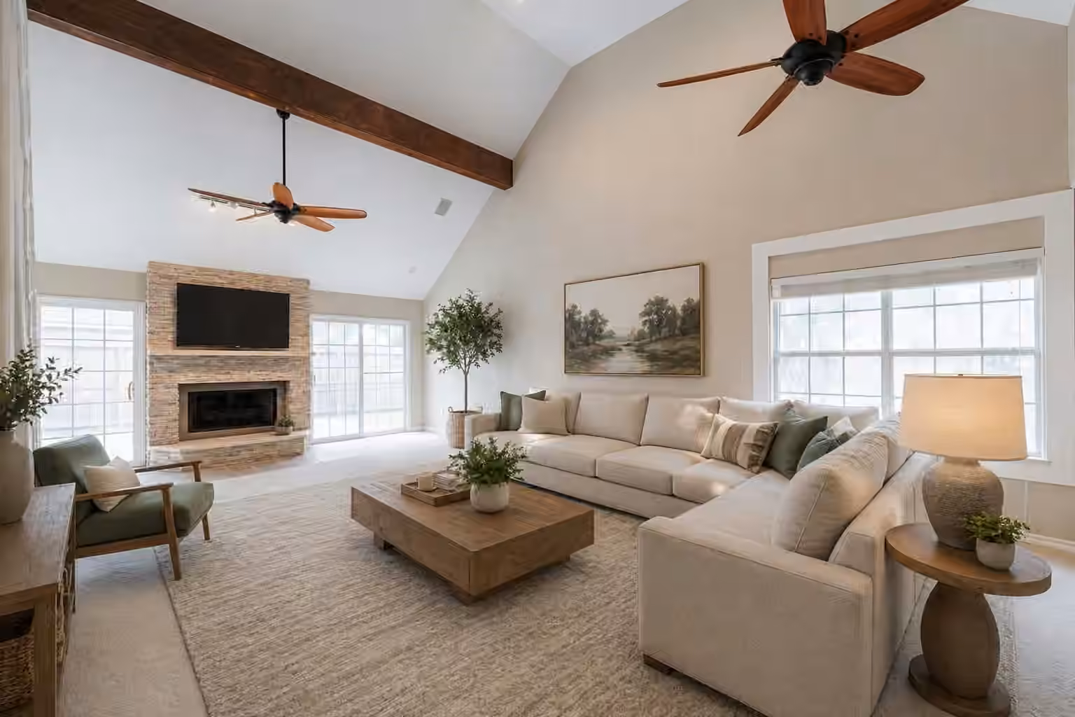 Photo 3 of 519 E Hillary Circle, Sugar Land, TX