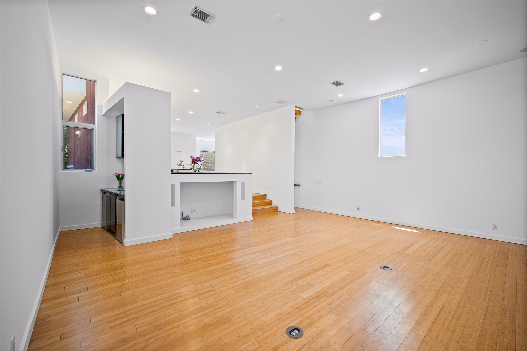 Photo 7 of 505 W Alabama Street C, Houston, TX