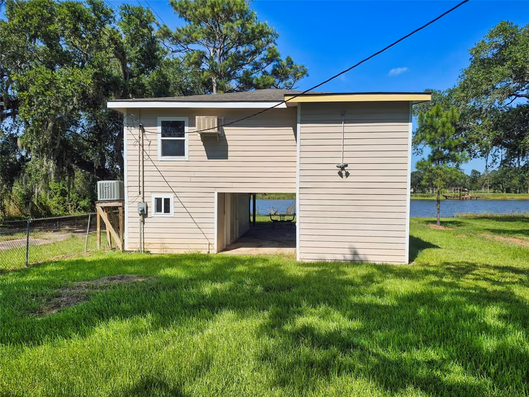 Photo 2 of 6358 County Road 659, Brazoria, TX
