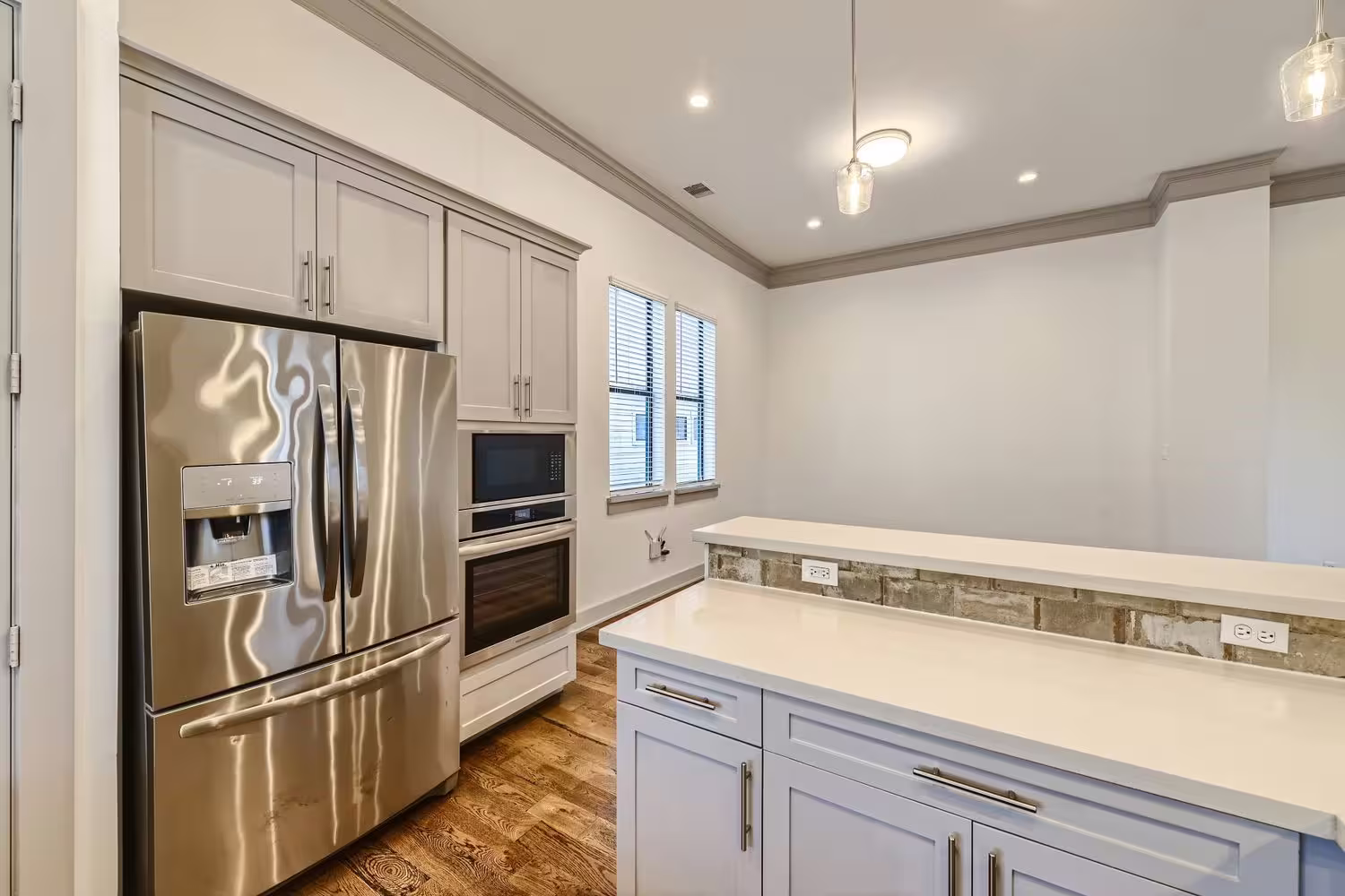 Photo 5 of 2208 Arabelle Street, Houston, TX