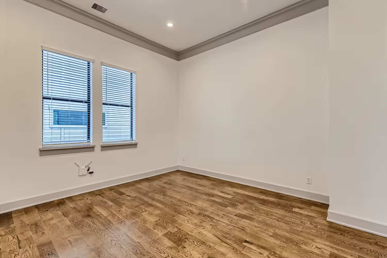 Photo 7 of 2208 Arabelle Street, Houston, TX