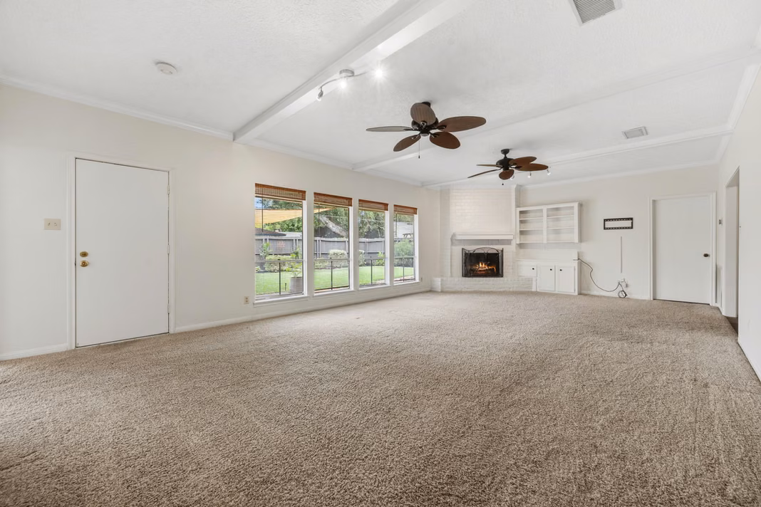 Photo 5 of 1307 Creek Hollow Drive, Seabrook, TX