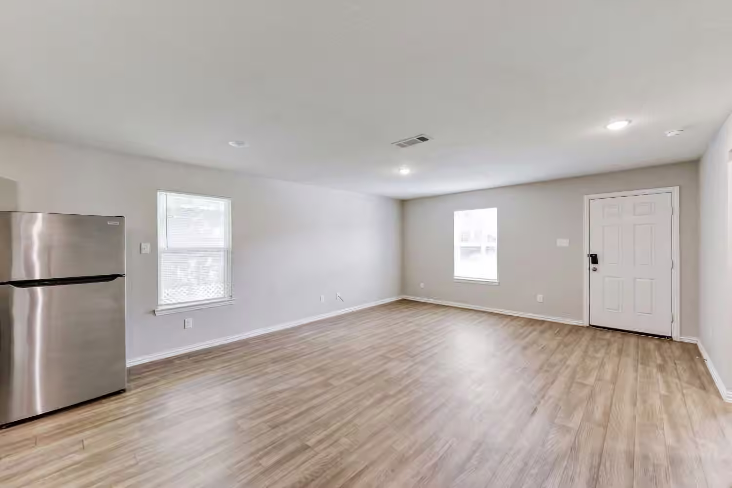 Photo 3 of 423 Armstrong Street, Houston, TX