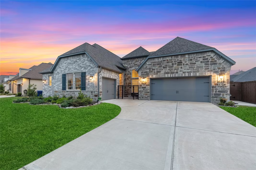 Photo of 4234 Martin Ridge Drive, Manvel, TX