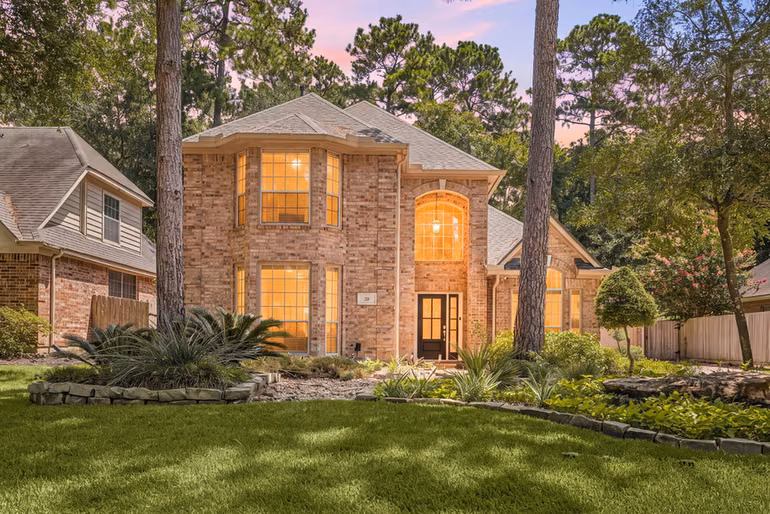 Photo 2 of 26 Cinnamon Teal Place, The Woodlands, TX