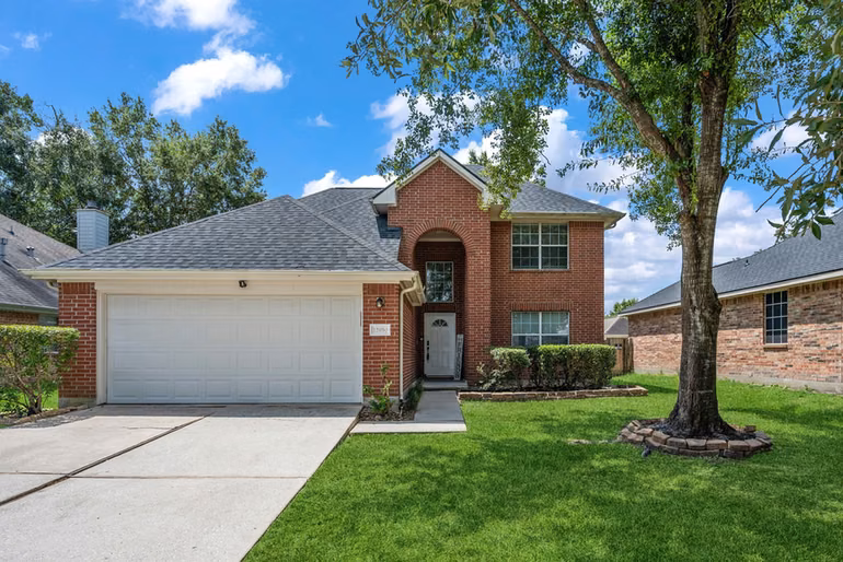 Photo 2 of 12950 Maples Perch Court, Humble, TX