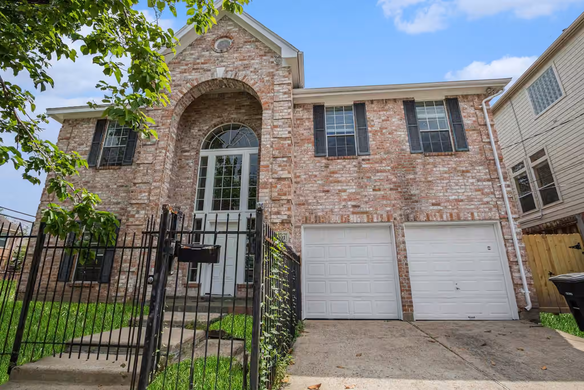 Photo 3 of 5001 Jackson Street, Houston, TX