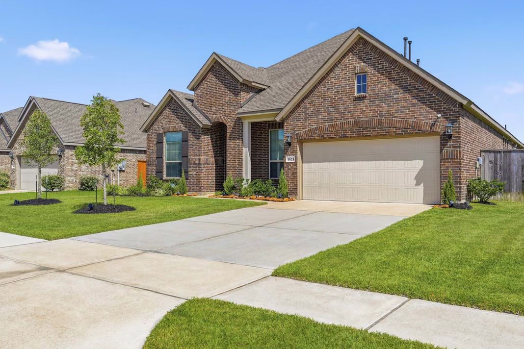 Photo 3 of 3623 Richglen Court, Rosenberg, TX
