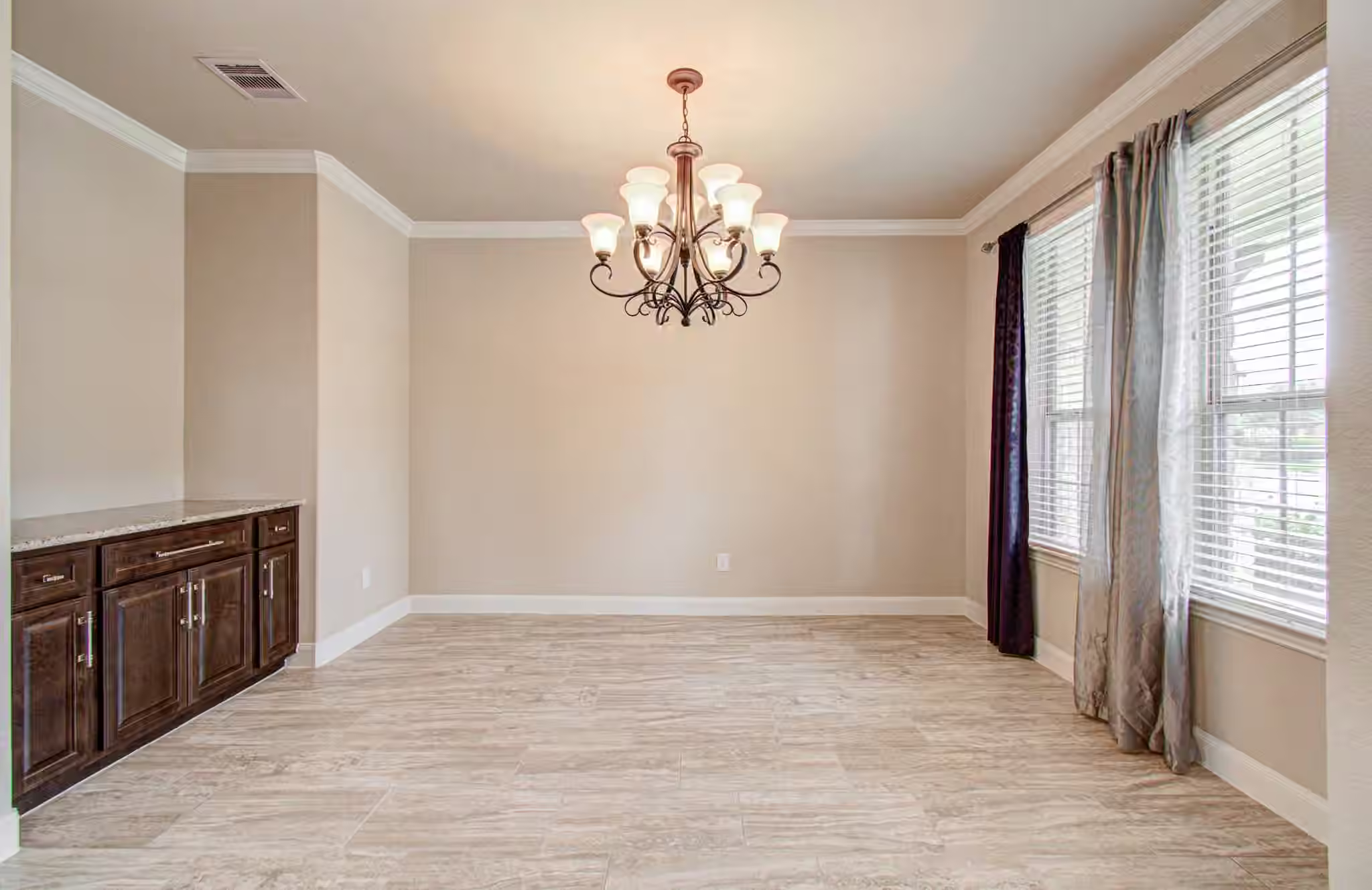 Photo 4 of 15427 Dundas Drive, Cypress, TX