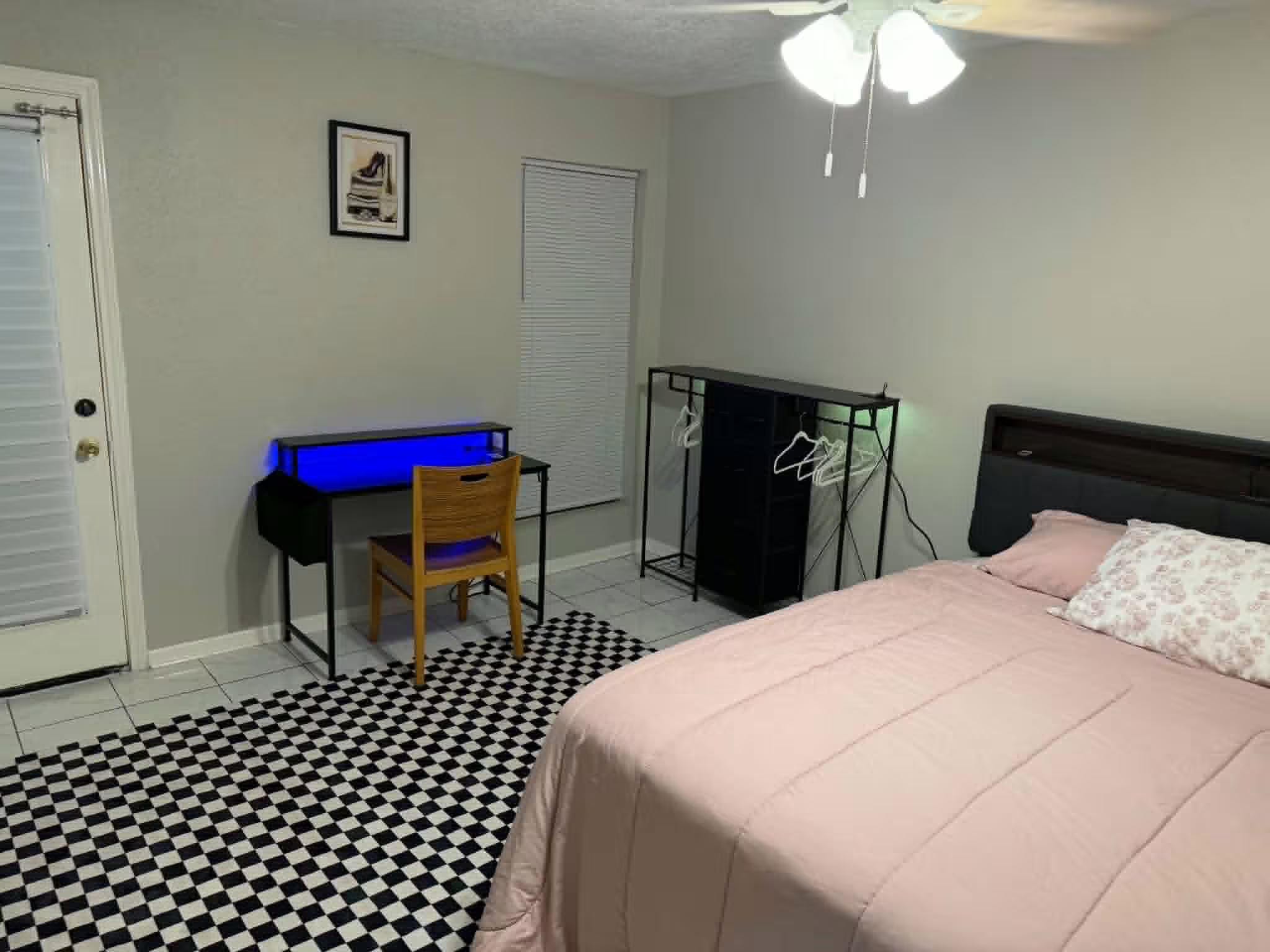 Photo 2 of 2021 Spenwick Drive 413, Houston, TX
