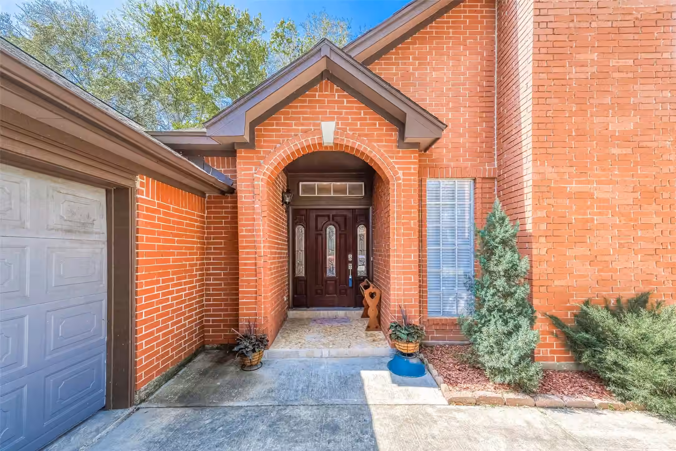 Photo 2 of 5439 Fern Park Drive, Kingwood, TX