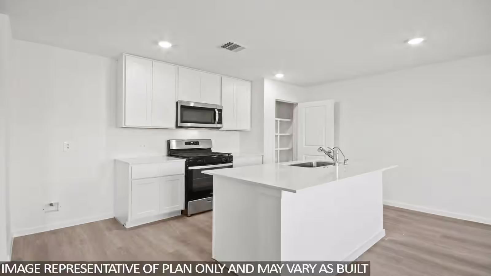 Photo 3 of 40530 Clover Willow Drive, Montgomery, TX