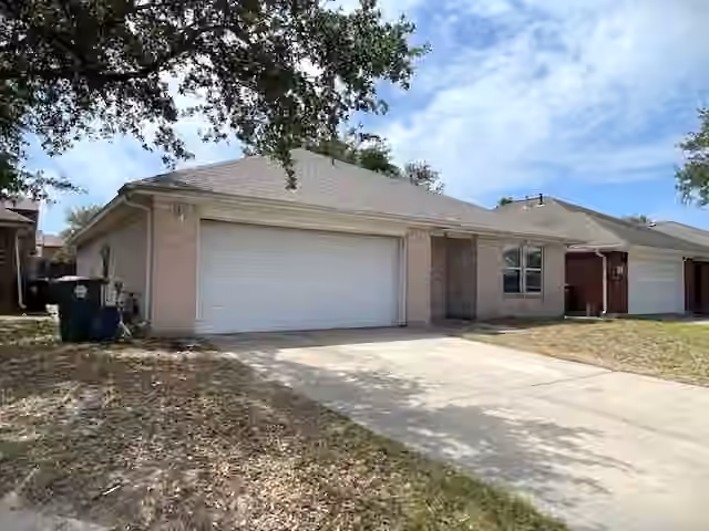 Photo 3 of 14 Clara Barton Lane, Galveston, TX