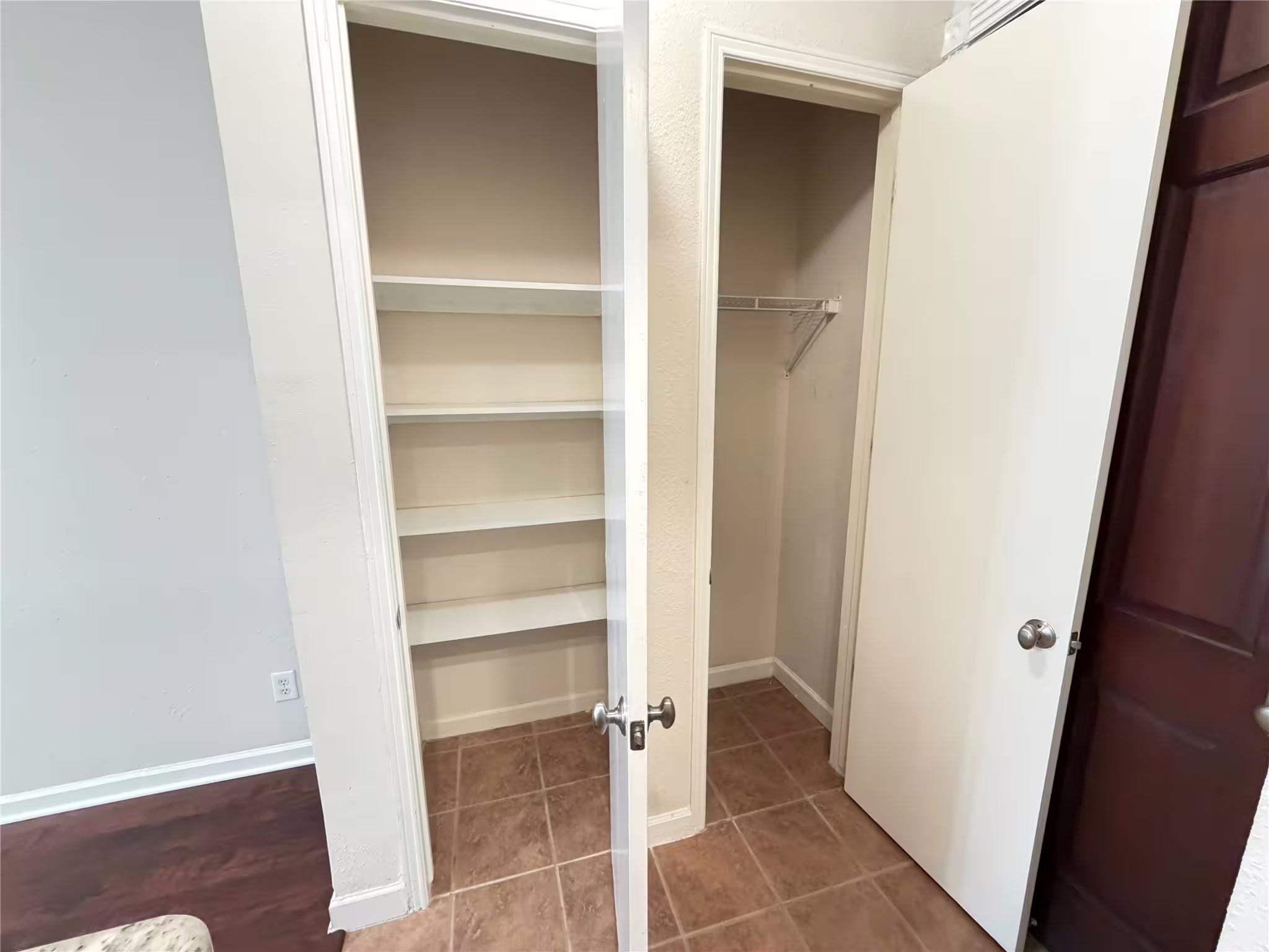 Photo 5 of 4515 Briar Hollow Place 315, Houston, TX