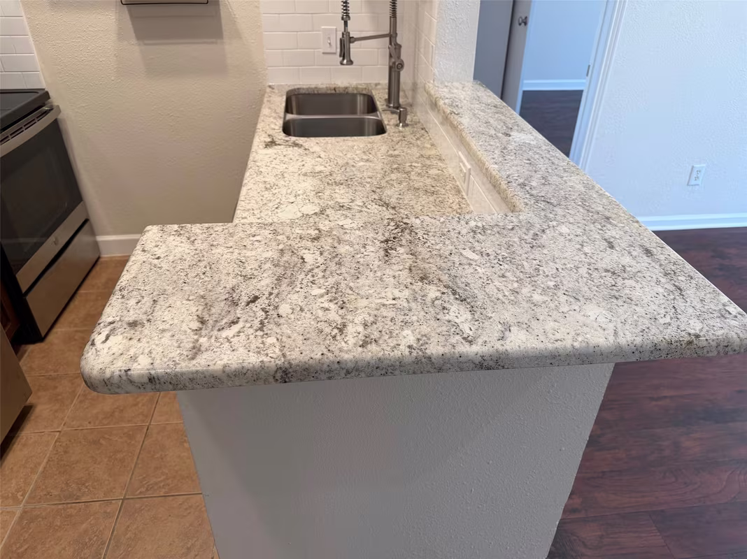 Photo 7 of 4515 Briar Hollow Place 315, Houston, TX