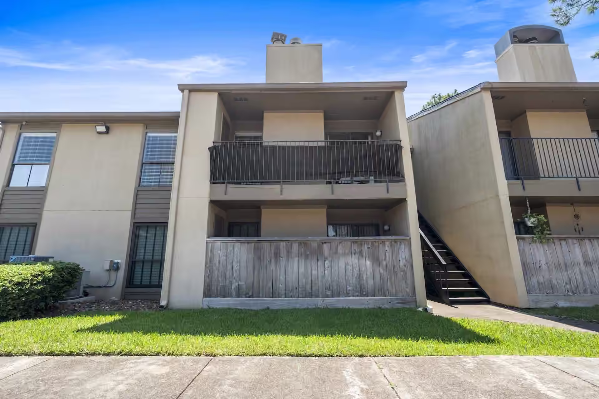 Photo 6 of 3300 Pebblebrook Drive 104, Seabrook, TX