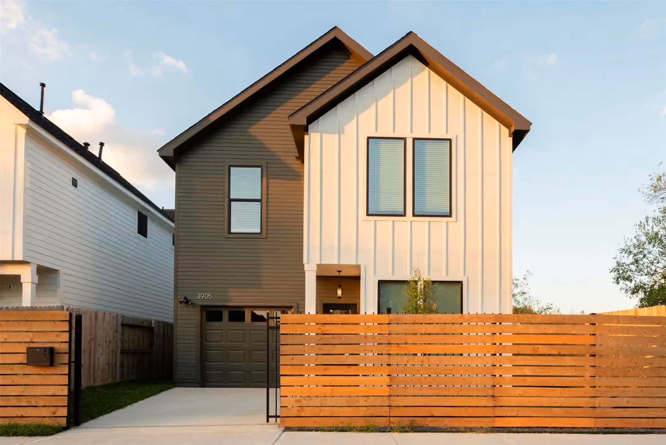 Photo 2 of 3905 Sumpter Street, Houston, TX