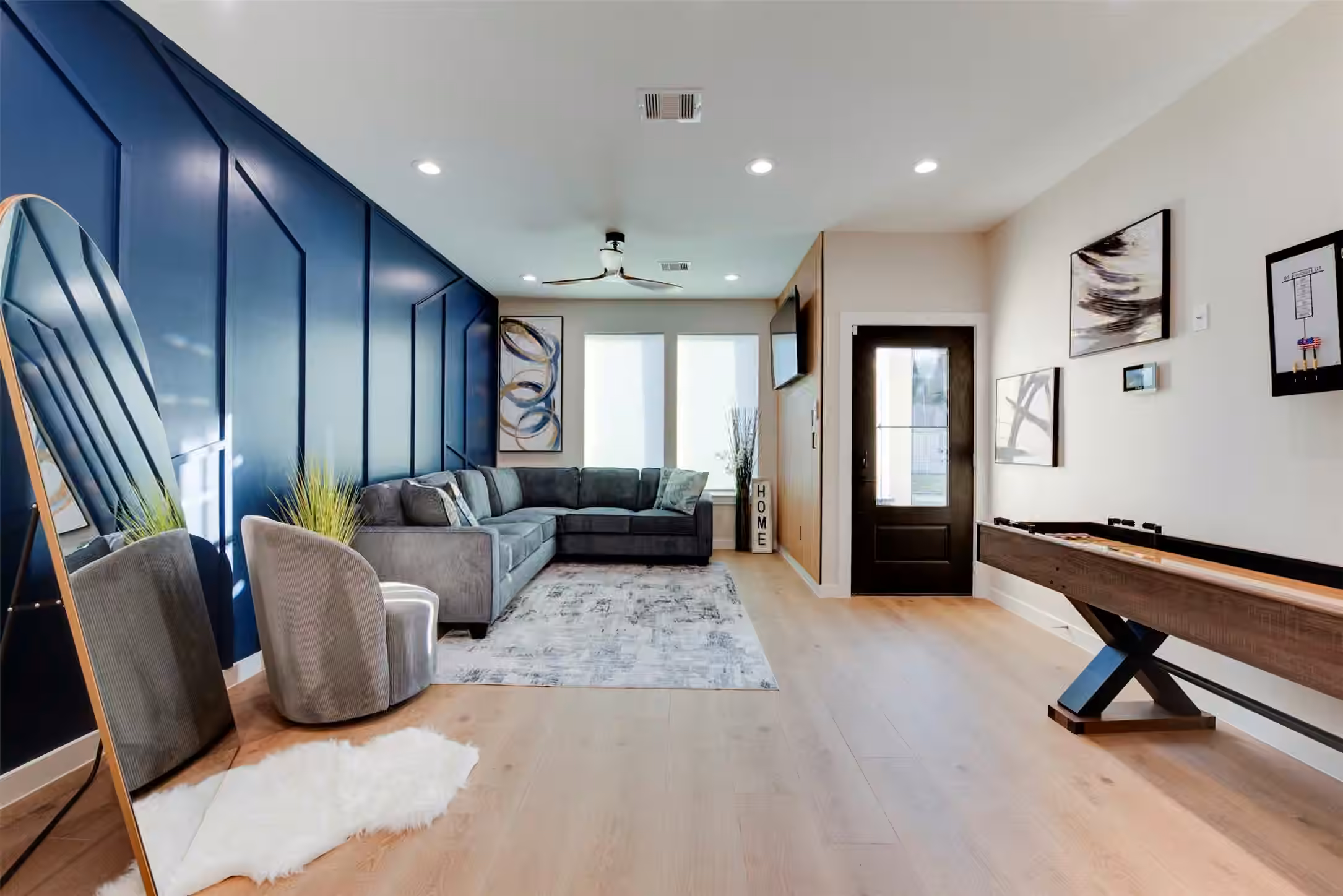 Photo 4 of 3905 Sumpter Street, Houston, TX